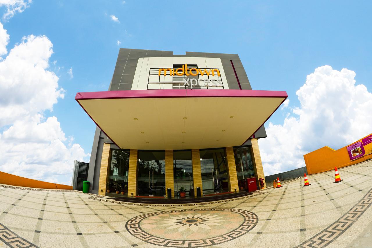 Midtown Xpress Sampit - Kalimantan Tengah Zewnętrze zdjęcie