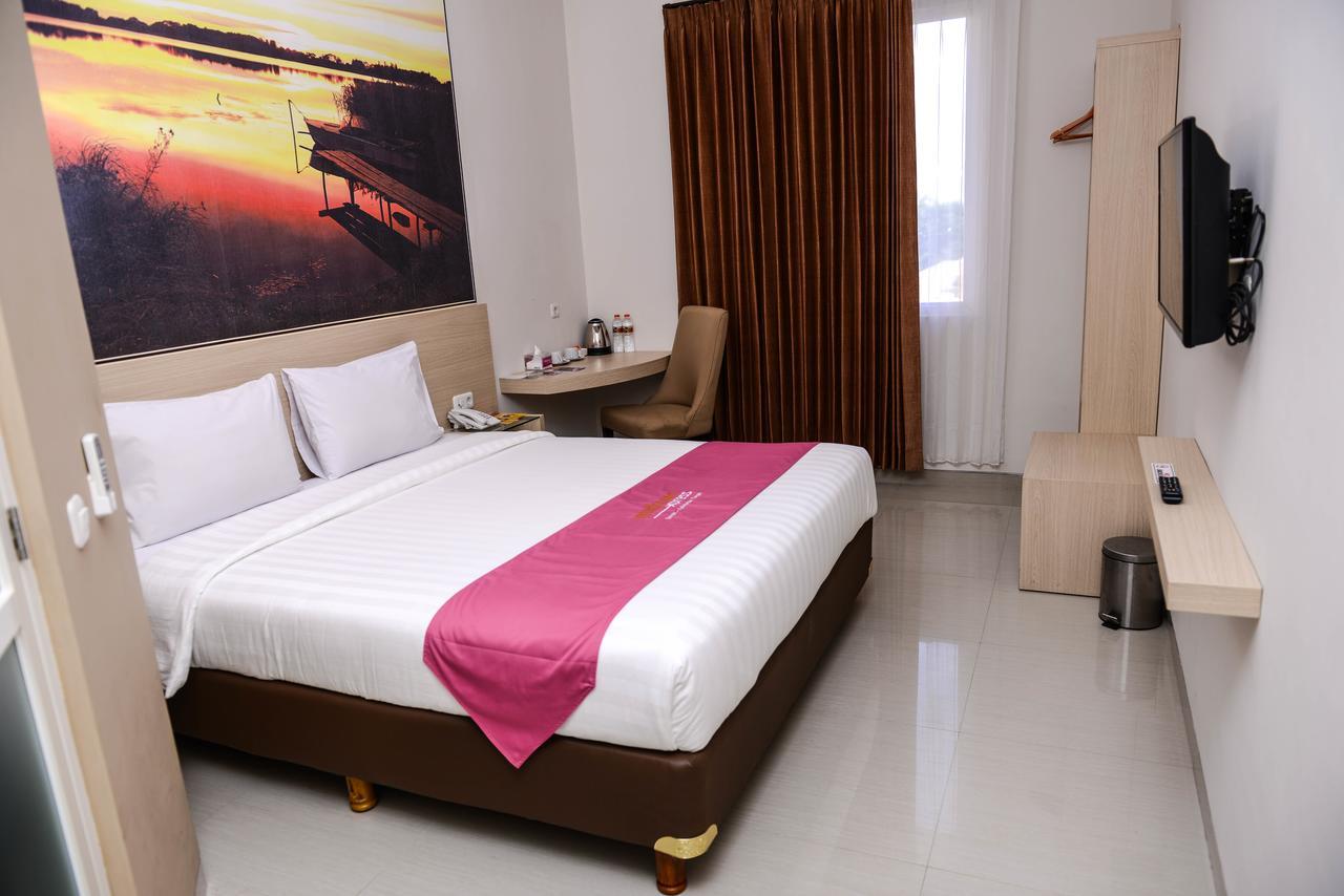 Midtown Xpress Sampit - Kalimantan Tengah Zewnętrze zdjęcie