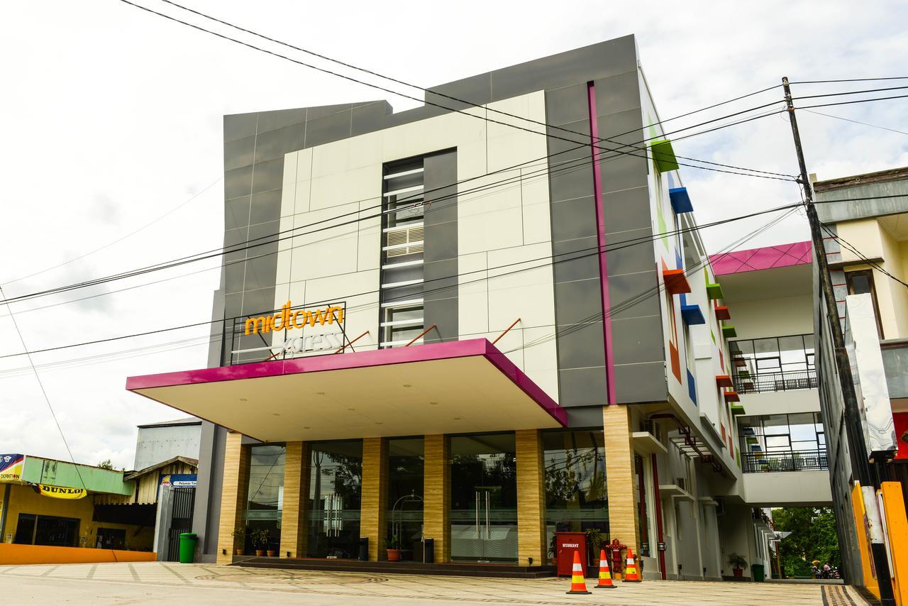 Midtown Xpress Sampit - Kalimantan Tengah Zewnętrze zdjęcie